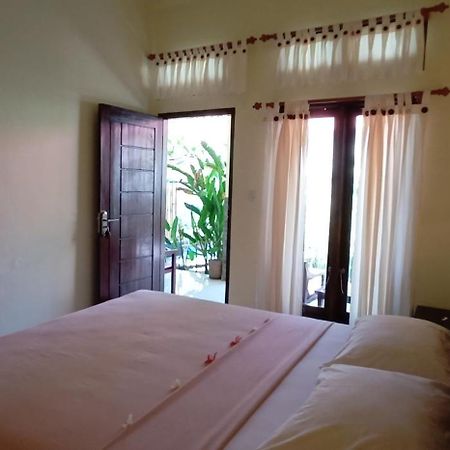 Gili T Heaven Hotel Gili Trawangan Exterior photo