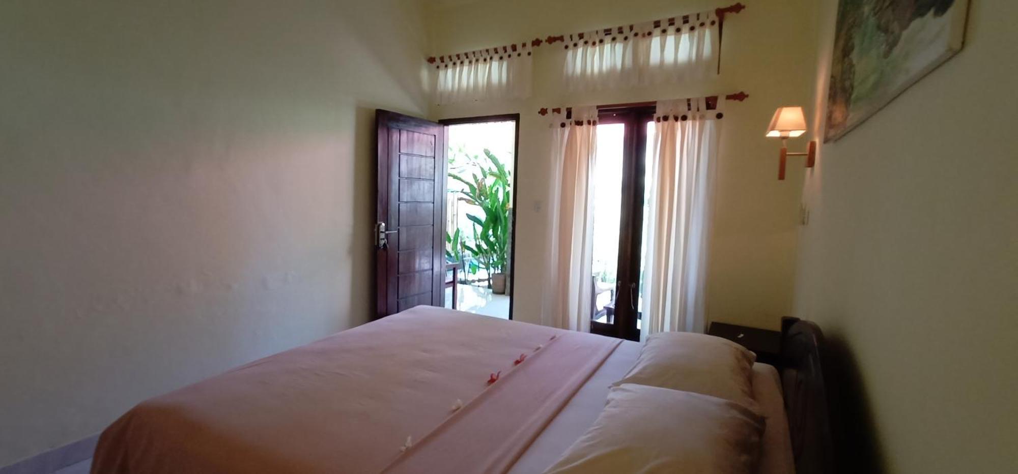 Gili T Heaven Hotel Gili Trawangan Exterior photo