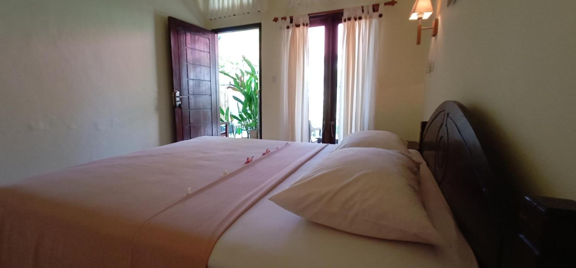 Gili T Heaven Hotel Gili Trawangan Exterior photo